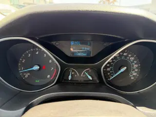Ford Focus 2012 SE 4dr Hatchback