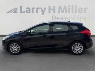 Ford Focus 2012 SE 4dr Hatchback