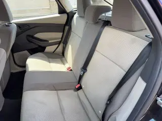 Ford Focus 2012 SE 4dr Hatchback