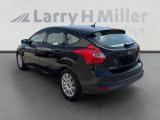 Ford Focus 2012 SE 4dr Hatchback