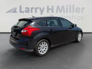 Ford Focus 2012 SE 4dr Hatchback