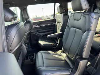 Jeep Grand Cherokee L 2025 4x4 Limited 4dr SUV
