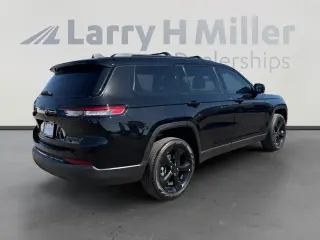 Jeep Grand Cherokee L 2025 4x4 Limited 4dr SUV