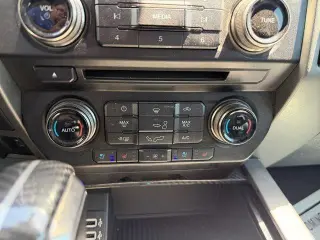 Ford F-150 2018 4x4 Raptor 4dr SuperCrew 5.5 ft. SB