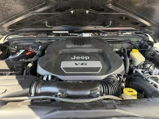 Jeep Wrangler Unlimited 2014 4x4 Sport 4dr SUV