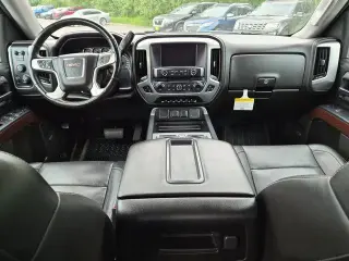 GMC Sierra 1500 2014 4x4 SLT 4dr Crew Cab 5.8 ft. SB