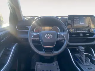 Toyota Highlander 2020 AWD LE 4dr SUV