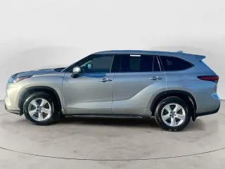 Toyota Highlander 2020 AWD LE 4dr SUV