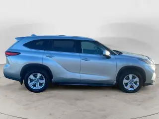 Toyota Highlander 2020 AWD LE 4dr SUV