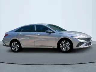 Hyundai ELANTRA 2025 SEL Sport 4dr Sedan