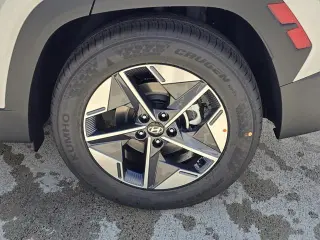 Hyundai TUCSON 2026 SEL 4dr SUV