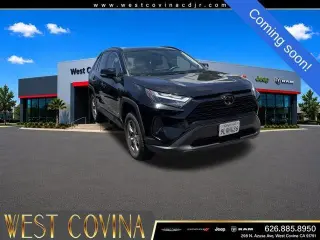 Toyota RAV4 2024 XLE 4dr SUV