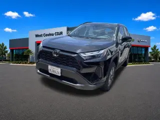 Toyota RAV4 2024 XLE 4dr SUV