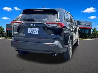 Toyota RAV4 2024 XLE 4dr SUV