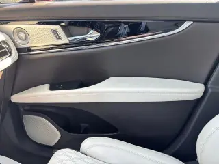 Lincoln Nautilus 2021 AWD Black Label 4dr SUV