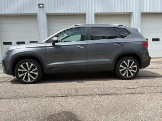 Volkswagen Taos 2024 SE 4dr SUV