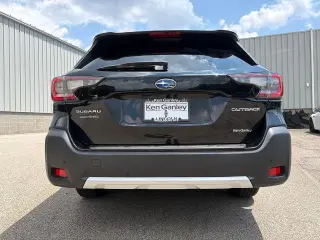Subaru Outback 2023 AWD Limited 4dr Crossover