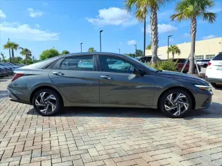 Hyundai ELANTRA 2025 SEL Sport 4dr Sedan