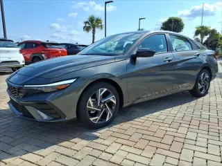 Hyundai ELANTRA 2025 SEL Sport 4dr Sedan