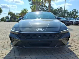 Hyundai ELANTRA 2025 SEL Sport 4dr Sedan
