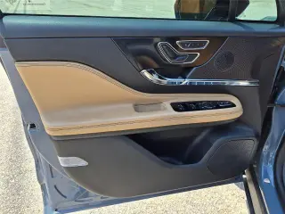 Lincoln Corsair 2023 Reserve 4dr SUV