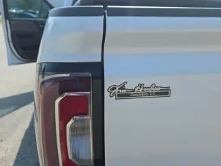 GMC Sierra 1500 2017 4x4 SLT 4dr Crew Cab 5.8 ft. SB