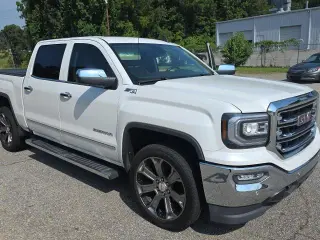 GMC Sierra 1500 2017 4x4 SLT 4dr Crew Cab 5.8 ft. SB