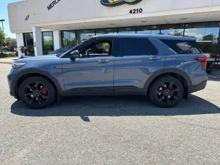 Ford Explorer 2021 AWD ST 4dr SUV
