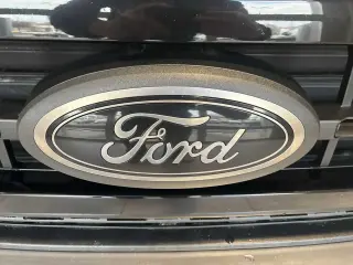 Ford F-150 2022 4x4 XL 4dr SuperCrew 5.5 ft. SB