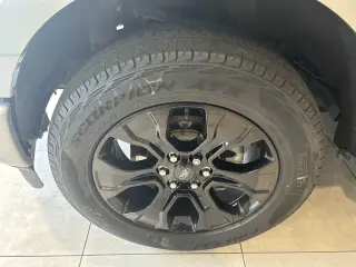Ford F-150 2022 4x4 XL 4dr SuperCrew 5.5 ft. SB