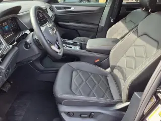 Volkswagen Atlas Cross Sport 2025 SE 4dr SUV w/Technology