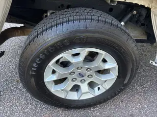 Ford F-150 2023 4x4 Platinum 4dr SuperCrew 5.5 ft. SB