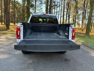 Ford F-150 2023 4x4 Platinum 4dr SuperCrew 5.5 ft. SB