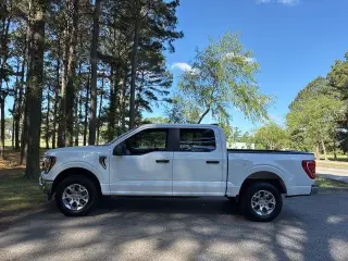 Ford F-150 2023 4x4 Platinum 4dr SuperCrew 5.5 ft. SB