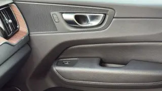 Volvo XC60 2021 AWD T5 Momentum 4dr SUV