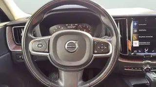 Volvo XC60 2021 AWD T5 Momentum 4dr SUV
