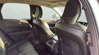 Volvo XC60 2021 AWD T5 Momentum 4dr SUV
