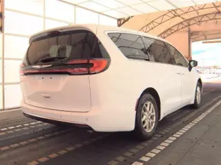 Chrysler Pacifica 2023 Touring L 4dr Mini-Van