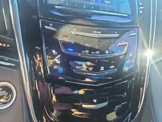 Cadillac Escalade 2018 4x4 Platinum 4dr SUV