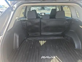 Toyota RAV4 2022 AWD LE 4dr SUV