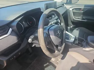 Toyota RAV4 2022 AWD LE 4dr SUV