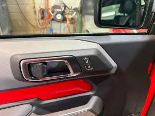 Ford Bronco 2022 4x4 Black Diamond 2dr SUV