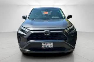 Toyota RAV4 2025 LE 4dr SUV