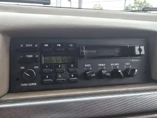 Ford Bronco 1992 2dr XLT 4WD SUV