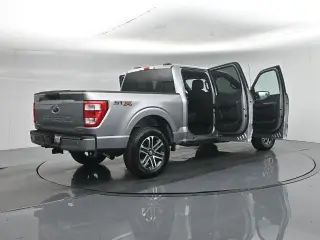 Ford F-150 2023 4x2 XL 4dr SuperCrew 6.5 ft. SB