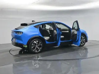 Ford Mustang Mach-E 2023 Premium 4dr SUV