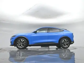 Ford Mustang Mach-E 2023 Premium 4dr SUV