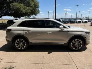 Lincoln Nautilus 2023 Reserve 4dr SUV
