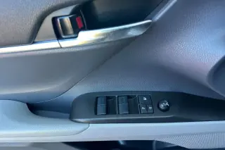 Toyota Camry Hybrid 2023 SE 4dr Sedan