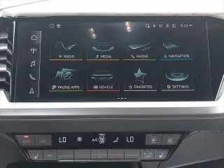 Audi Q4 e-tron 2025 AWD quattro Premium 55 4dr SUV